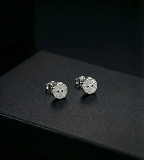 Add a touch of elegance to your everyday look.