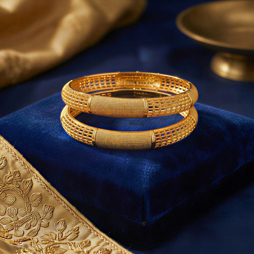 Luxe Golden Textured Grid Bangles – Antique Filigree Design (Pair of 2)