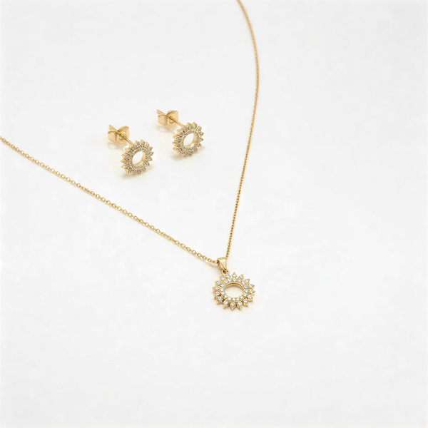 Celestial Radiant Starburst Suite – Exquisite Crystal-Pave Necklace & Stud Set