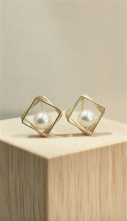 Luxe Geometric Lattice Pearl Studs – Modern Architectural Statement Earrings