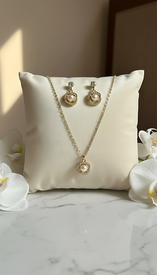 Ethereal Pearl & Crystal Halo Suite – Sophisticated Gold-Tone Necklace & Earring Set