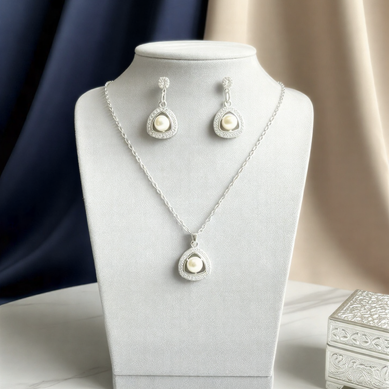 Signature Royal Blossom Jewelry Set – Multi-Layered Golden Mala with Floral Crystal Studs