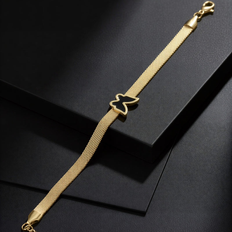 Eternal Heart Signature Bracelet – Shimmering Gold-Tone Love Charm