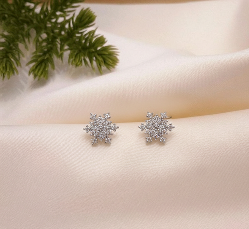 Dazzling Snowflake Micro-Crystal Stud Earrings - Elegant Winter Brilliance Collection