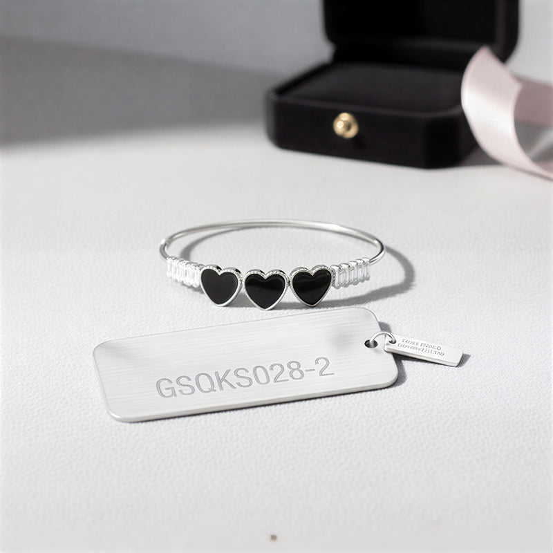 Shimmering Heart Crystal Bangle with High-Luster Pearl Drop