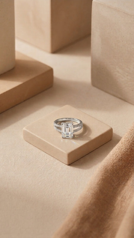 The Dual-Lustre Anthology: Auric Enamel Clover Suites & Bimetallic Geometric Solitaires