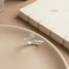 The Dual-Lustre Anthology: Auric Enamel Clover Suites & Celestial Argent Solitaires