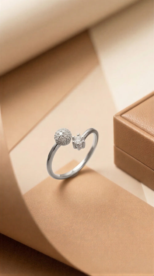 Imperial Astral Synthesis: Radiant Gold Clover Bundles & Argent Moon-Phase Rings