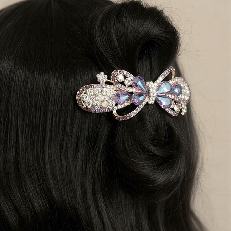 Vintage Filigree Flower Hair Clip – Elegant Floral Crystal Hair Accessory.