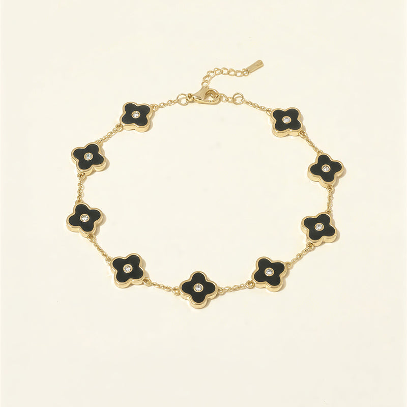 Luxury Clover Motif Jewelry Set – Elegant Black & White Pearl Station Collection