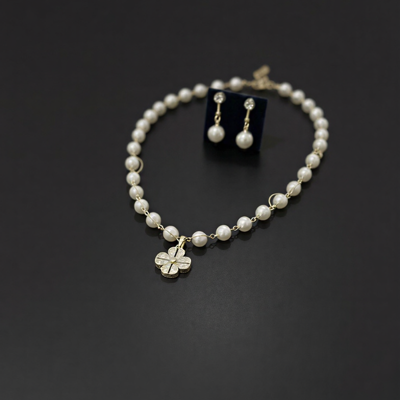 Signature Royal Gold-Tone Mala – Elegant Multi-Layered Bead Statement Necklace..